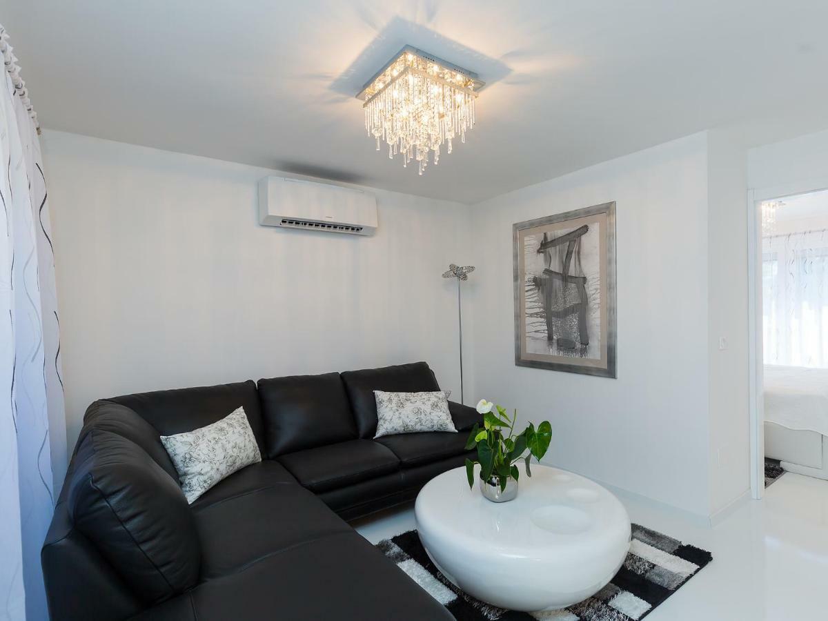 Apartmani Beril Lux Rovinj Extérieur photo