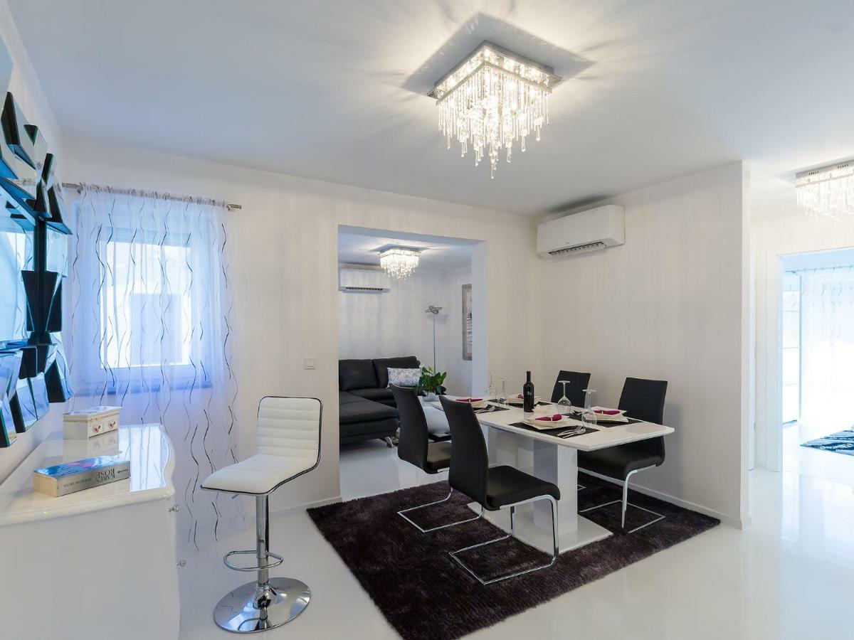 Apartmani Beril Lux Rovinj Extérieur photo