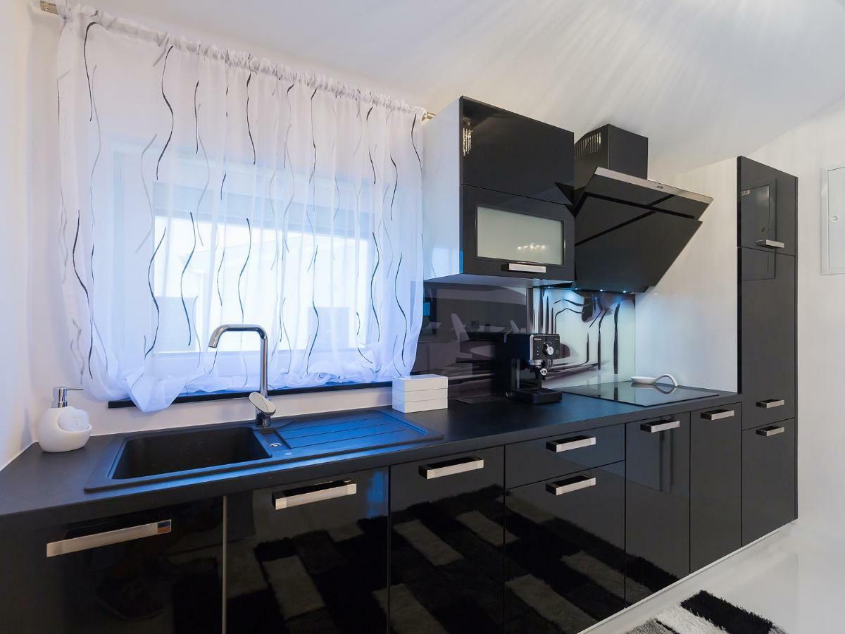 Apartmani Beril Lux Rovinj Extérieur photo