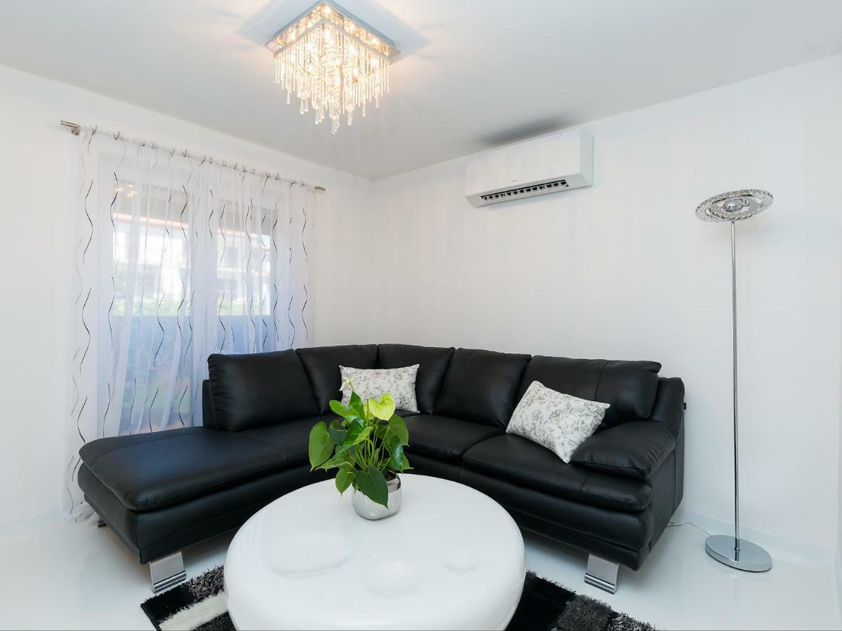 Apartmani Beril Lux Rovinj Extérieur photo